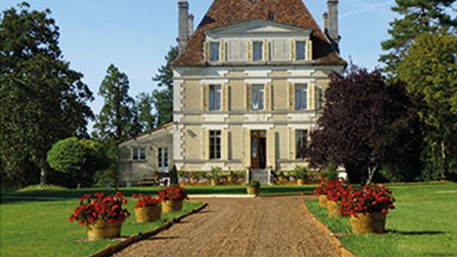 Jardin — Gravier végétal (noyaux concassés)